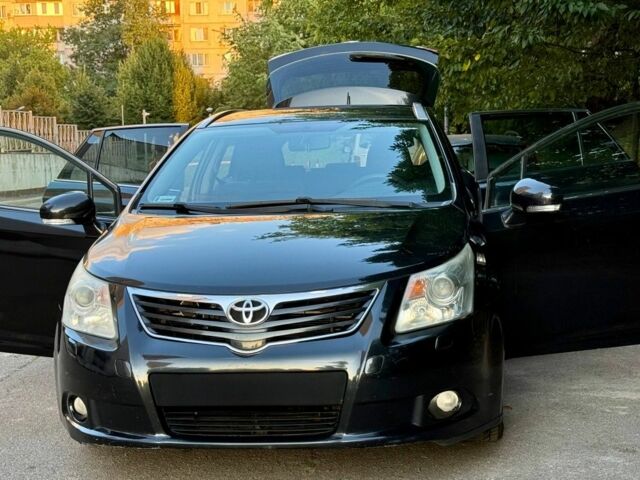 Черный Тойота Авенсис, объемом двигателя 2 л и пробегом 270 тыс. км за 4606 $, фото 1 на Automoto.ua
