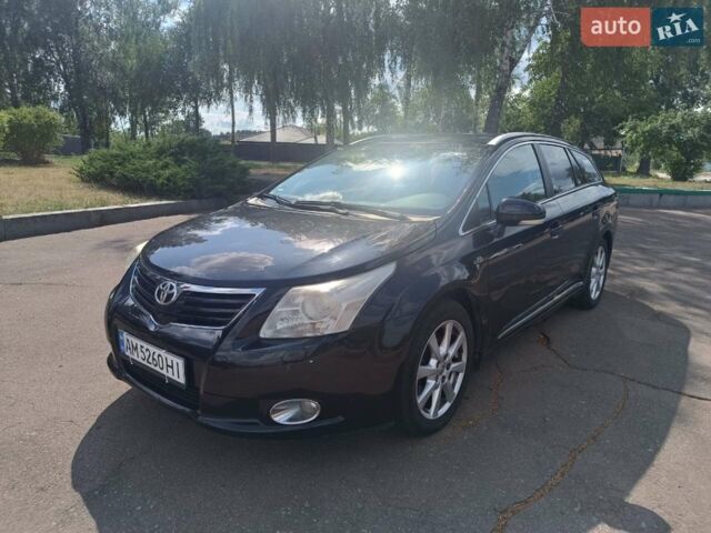 Черный Тойота Авенсис, объемом двигателя 2.2 л и пробегом 322 тыс. км за 8300 $, фото 1 на Automoto.ua