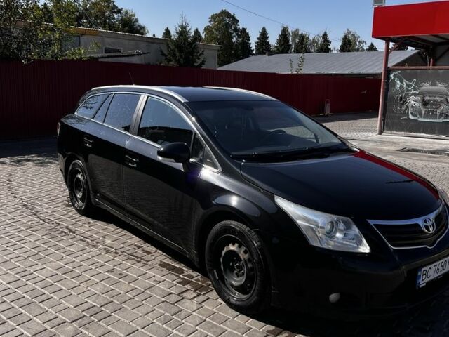 Чорний Тойота Авенсіс, об'ємом двигуна 2 л та пробігом 370 тис. км за 7000 $, фото 1 на Automoto.ua