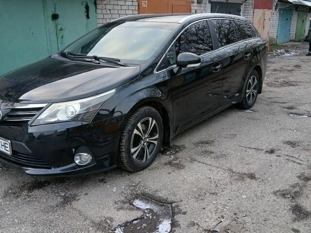 Чорний Тойота Авенсіс, об'ємом двигуна 2 л та пробігом 252 тис. км за 9501 $, фото 1 на Automoto.ua