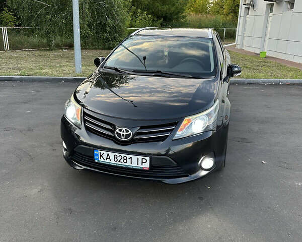 Черный Тойота Авенсис, объемом двигателя 2.23 л и пробегом 327 тыс. км за 8500 $, фото 1 на Automoto.ua