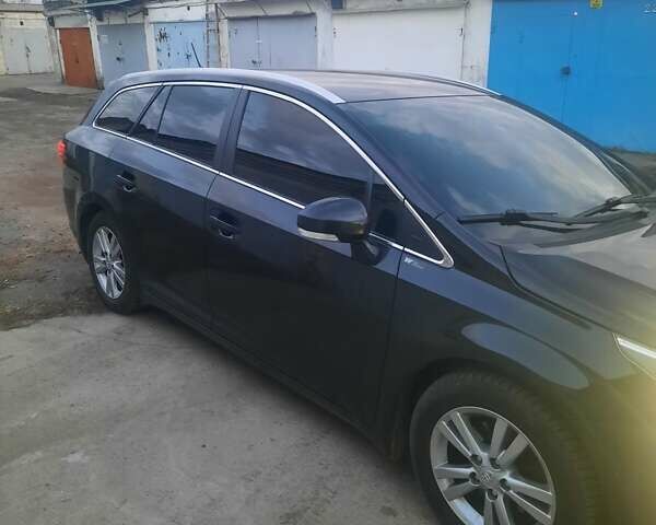 Чорний Тойота Авенсіс, об'ємом двигуна 2 л та пробігом 222 тис. км за 11500 $, фото 1 на Automoto.ua