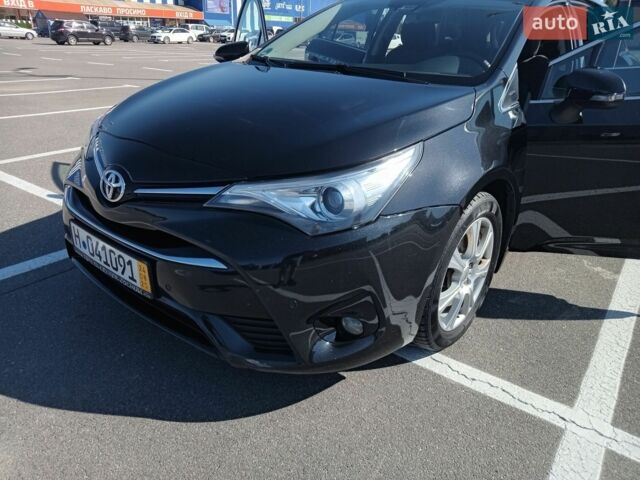 Черный Тойота Авенсис, объемом двигателя 2 л и пробегом 239 тыс. км за 11750 $, фото 1 на Automoto.ua