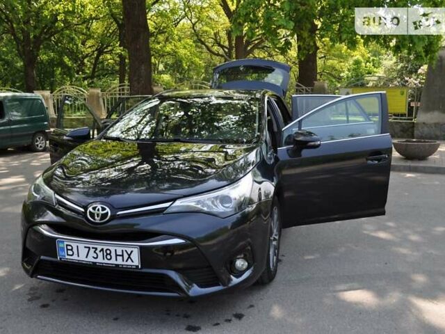 Чорний Тойота Авенсіс, об'ємом двигуна 2 л та пробігом 229 тис. км за 14888 $, фото 1 на Automoto.ua