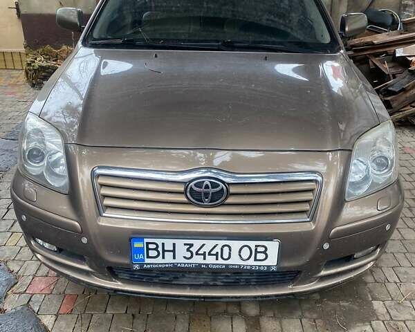 Коричневий Тойота Авенсіс, об'ємом двигуна 2 л та пробігом 239 тис. км за 4000 $, фото 1 на Automoto.ua