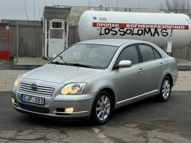 Коричневый Тойота Авенсис, объемом двигателя 2 л и пробегом 280 тыс. км за 3300 $, фото 1 на Automoto.ua