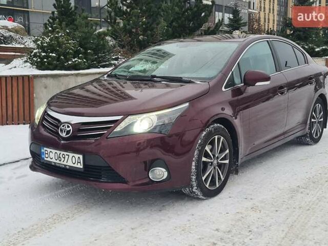 Червоний Тойота Авенсіс, об'ємом двигуна 2 л та пробігом 134 тис. км за 12000 $, фото 1 на Automoto.ua