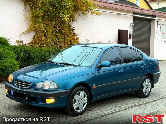 Тойота Авенсис, объемом двигателя 1.8 л и пробегом 220 тыс. км за 3999 $, фото 1 на Automoto.ua