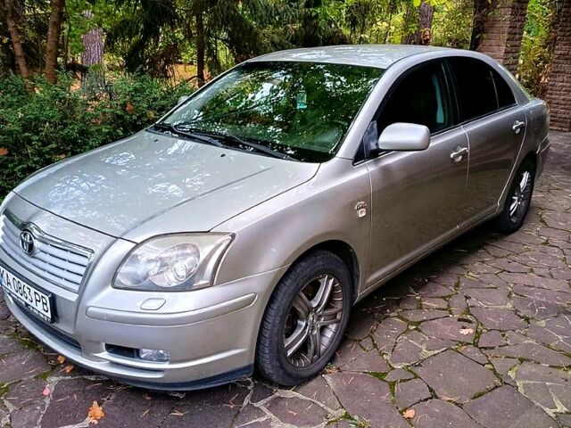 Тойота Авенсис, объемом двигателя 2 л и пробегом 470 тыс. км за 5200 $, фото 1 на Automoto.ua
