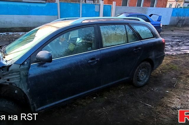 Тойота Авенсіс, об'ємом двигуна 2 л та пробігом 300 тис. км за 3500 $, фото 1 на Automoto.ua