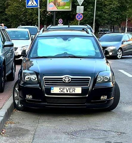 Тойота Авенсіс, об'ємом двигуна 2 л та пробігом 423 тис. км за 5300 $, фото 1 на Automoto.ua