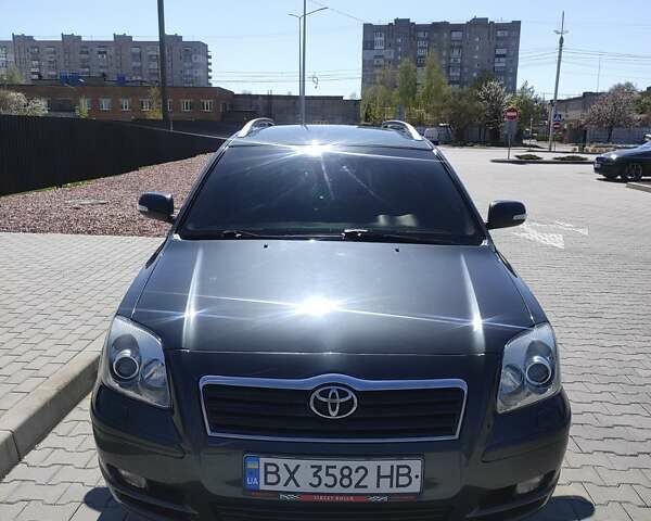 Тойота Авенсис, объемом двигателя 2 л и пробегом 235 тыс. км за 6700 $, фото 1 на Automoto.ua