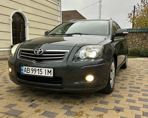 Тойота Авенсис, объемом двигателя 2.2 л и пробегом 320 тыс. км за 6200 $, фото 1 на Automoto.ua