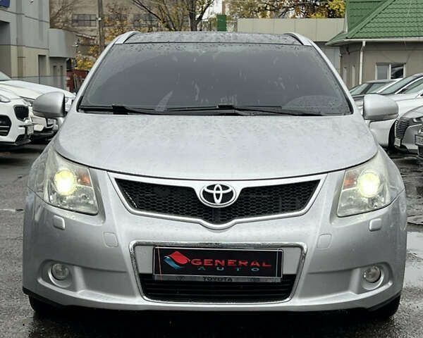 Тойота Авенсис, объемом двигателя 2.2 л и пробегом 210 тыс. км за 9200 $, фото 1 на Automoto.ua