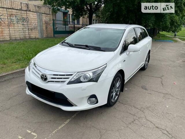 Тойота Авенсис, объемом двигателя 2.2 л и пробегом 157 тыс. км за 11800 $, фото 1 на Automoto.ua