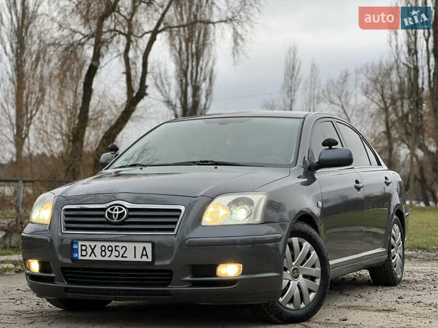 Серый Тойота Авенсис, объемом двигателя 2.23 л и пробегом 337 тыс. км за 5777 $, фото 1 на Automoto.ua