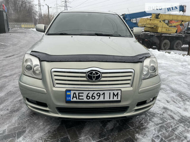 Серый Тойота Авенсис, объемом двигателя 1.8 л и пробегом 202 тыс. км за 6100 $, фото 1 на Automoto.ua