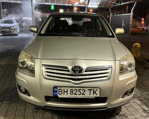 Сірий Тойота Авенсіс, об'ємом двигуна 1.8 л та пробігом 221 тис. км за 8000 $, фото 1 на Automoto.ua