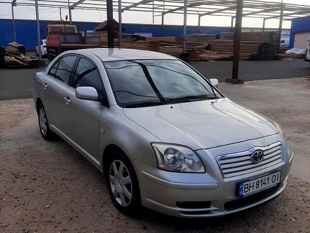 Серый Тойота Авенсис, объемом двигателя 1.8 л и пробегом 315 тыс. км за 5800 $, фото 1 на Automoto.ua
