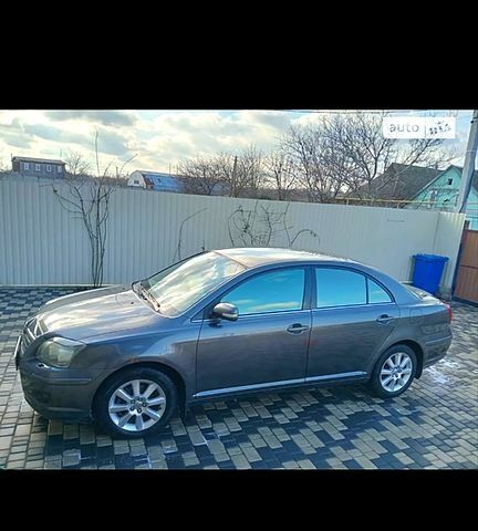 Сірий Тойота Авенсіс, об'ємом двигуна 1.8 л та пробігом 224 тис. км за 5800 $, фото 1 на Automoto.ua