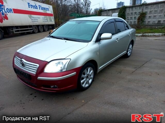 Серый Тойота Авенсис, объемом двигателя 1.8 л и пробегом 321 тыс. км за 5500 $, фото 1 на Automoto.ua