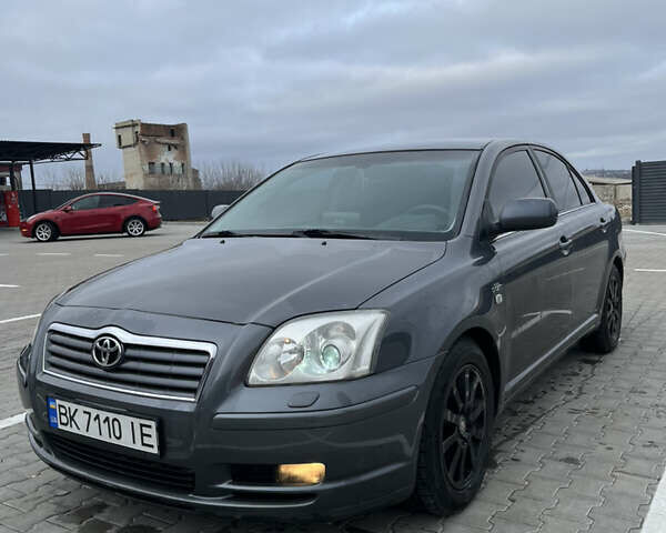 Серый Тойота Авенсис, объемом двигателя 2.23 л и пробегом 310 тыс. км за 6110 $, фото 1 на Automoto.ua