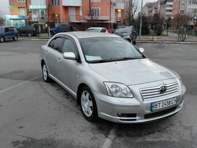 Серый Тойота Авенсис, объемом двигателя 1.8 л и пробегом 390 тыс. км за 4500 $, фото 1 на Automoto.ua