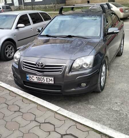 Сірий Тойота Авенсіс, об'ємом двигуна 1.8 л та пробігом 348 тис. км за 7250 $, фото 1 на Automoto.ua