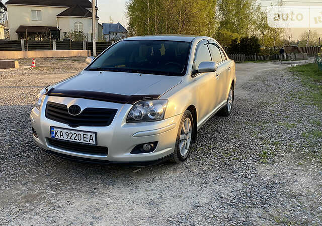 Сірий Тойота Авенсіс, об'ємом двигуна 1.8 л та пробігом 233 тис. км за 6900 $, фото 1 на Automoto.ua