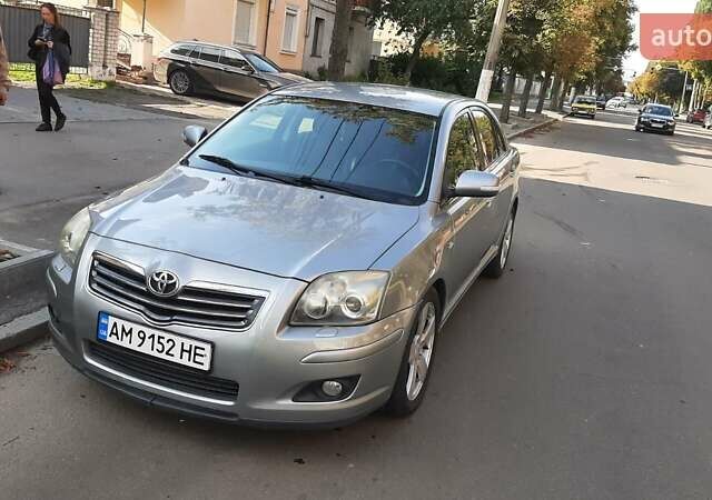 Серый Тойота Авенсис, объемом двигателя 2.2 л и пробегом 224 тыс. км за 6500 $, фото 1 на Automoto.ua