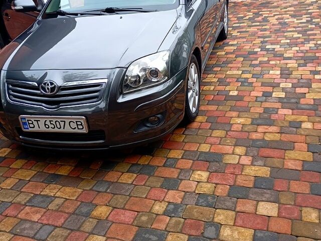 Сірий Тойота Авенсіс, об'ємом двигуна 1.8 л та пробігом 220 тис. км за 7500 $, фото 1 на Automoto.ua