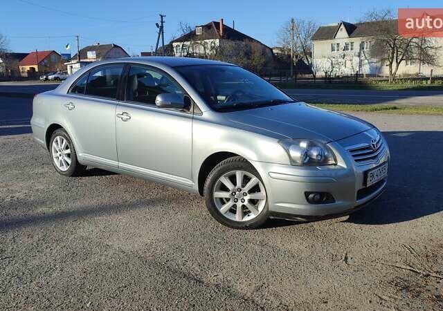 Сірий Тойота Авенсіс, об'ємом двигуна 1.8 л та пробігом 286 тис. км за 7000 $, фото 1 на Automoto.ua