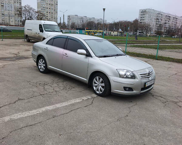 Серый Тойота Авенсис, объемом двигателя 1.79 л и пробегом 372 тыс. км за 6200 $, фото 1 на Automoto.ua