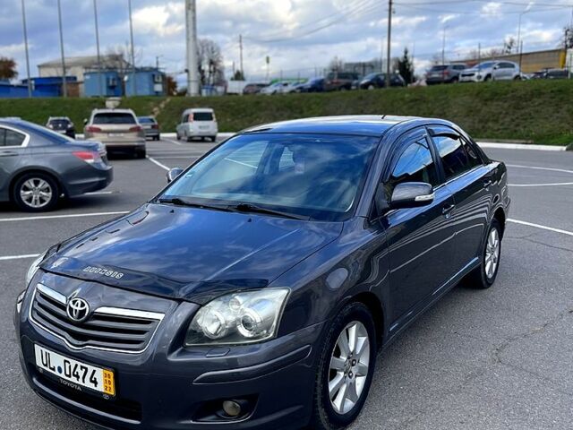 Сірий Тойота Авенсіс, об'ємом двигуна 1.8 л та пробігом 204 тис. км за 6650 $, фото 1 на Automoto.ua