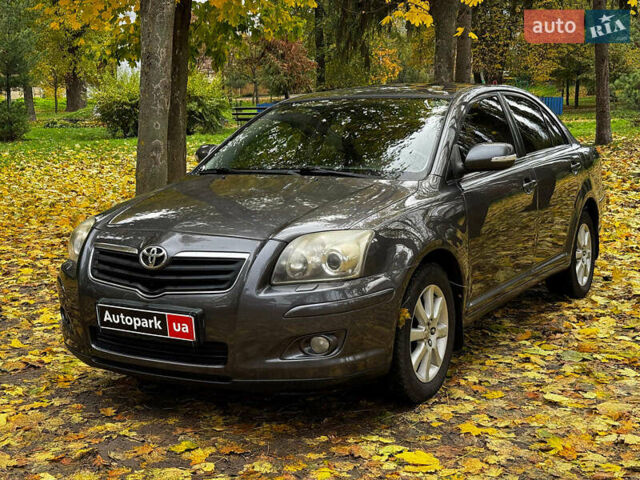 Серый Тойота Авенсис, объемом двигателя 2 л и пробегом 127 тыс. км за 7490 $, фото 1 на Automoto.ua