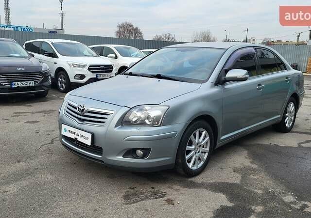 Серый Тойота Авенсис, объемом двигателя 2 л и пробегом 286 тыс. км за 7500 $, фото 1 на Automoto.ua