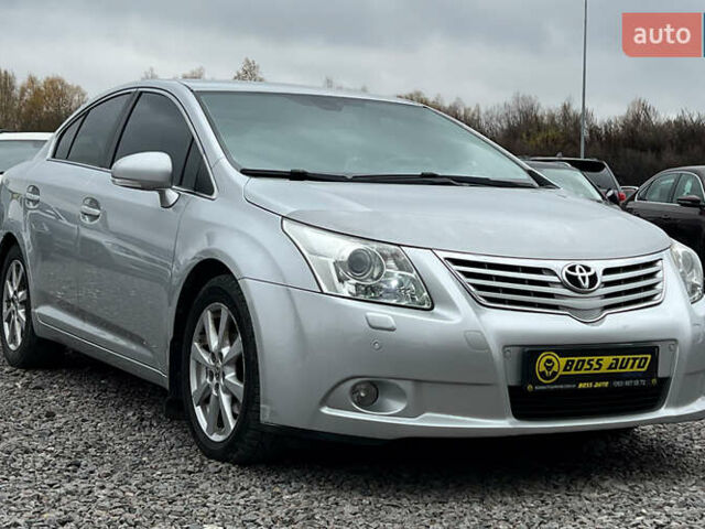 Серый Тойота Авенсис, объемом двигателя 1.99 л и пробегом 230 тыс. км за 9400 $, фото 1 на Automoto.ua
