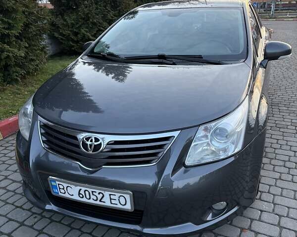 Серый Тойота Авенсис, объемом двигателя 1.8 л и пробегом 283 тыс. км за 8250 $, фото 1 на Automoto.ua