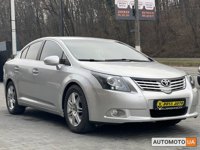 Серый Тойота Авенсис, объемом двигателя 2 л и пробегом 267 тыс. км за 8500 $, фото 1 на Automoto.ua