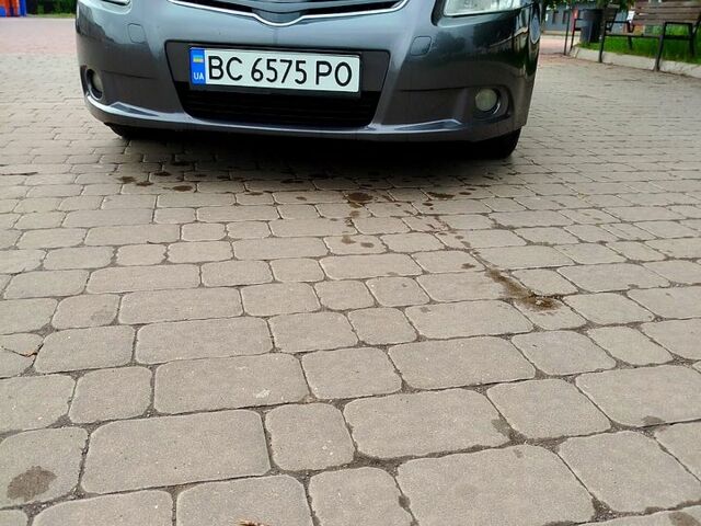 Серый Тойота Авенсис, объемом двигателя 1.8 л и пробегом 256 тыс. км за 10120 $, фото 1 на Automoto.ua