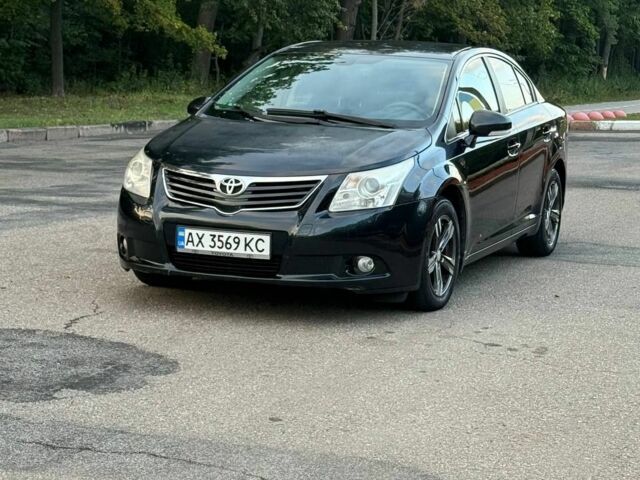 Серый Тойота Авенсис, объемом двигателя 1.8 л и пробегом 213 тыс. км за 7400 $, фото 1 на Automoto.ua