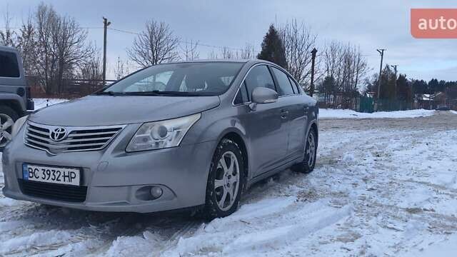 Серый Тойота Авенсис, объемом двигателя 2 л и пробегом 256 тыс. км за 9100 $, фото 1 на Automoto.ua