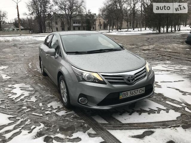 Сірий Тойота Авенсіс, об'ємом двигуна 1.8 л та пробігом 154 тис. км за 12500 $, фото 1 на Automoto.ua