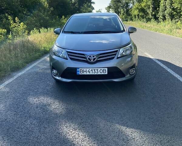 Сірий Тойота Авенсіс, об'ємом двигуна 1.8 л та пробігом 186 тис. км за 10900 $, фото 1 на Automoto.ua