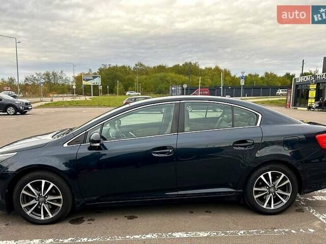 Серый Тойота Авенсис, объемом двигателя 2 л и пробегом 202 тыс. км за 10000 $, фото 1 на Automoto.ua