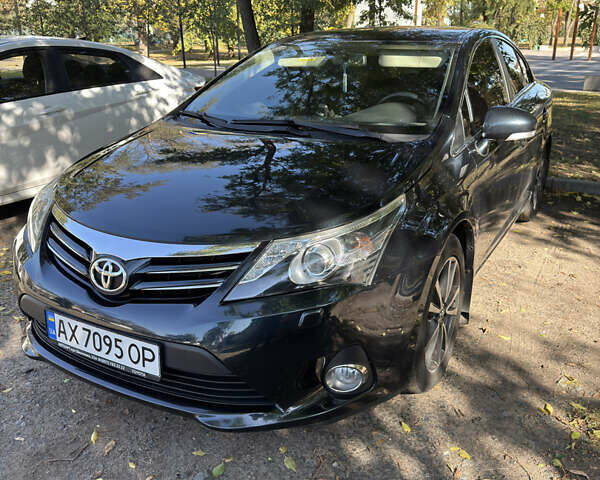 Серый Тойота Авенсис, объемом двигателя 1.99 л и пробегом 145 тыс. км за 14999 $, фото 1 на Automoto.ua