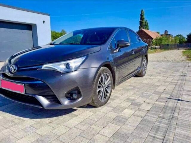 Сірий Тойота Авенсіс, об'ємом двигуна 2 л та пробігом 255 тис. км за 12500 $, фото 1 на Automoto.ua