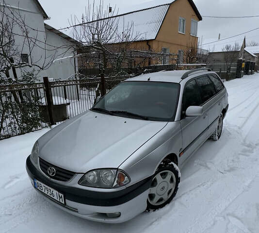 Сірий Тойота Авенсіс, об'ємом двигуна 2 л та пробігом 255 тис. км за 3000 $, фото 1 на Automoto.ua