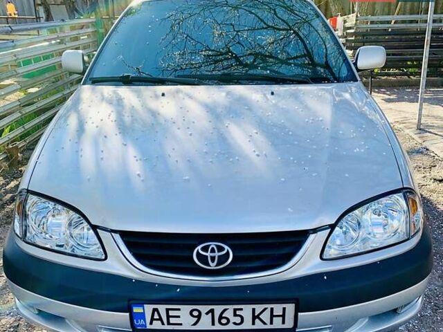Серый Тойота Авенсис, объемом двигателя 0 л и пробегом 345 тыс. км за 3300 $, фото 1 на Automoto.ua