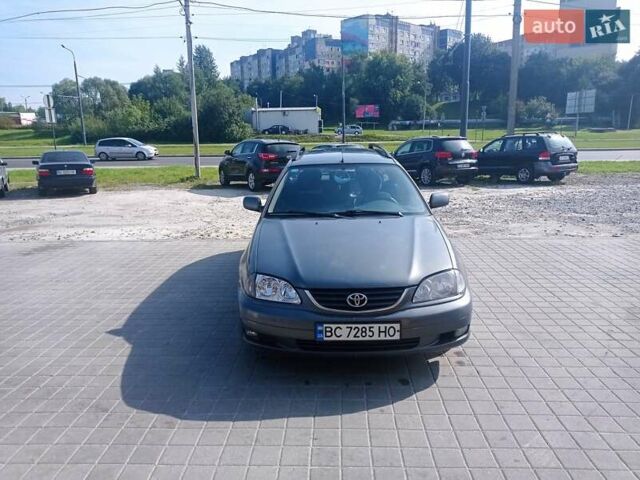 Серый Тойота Авенсис, объемом двигателя 2 л и пробегом 350 тыс. км за 4000 $, фото 1 на Automoto.ua